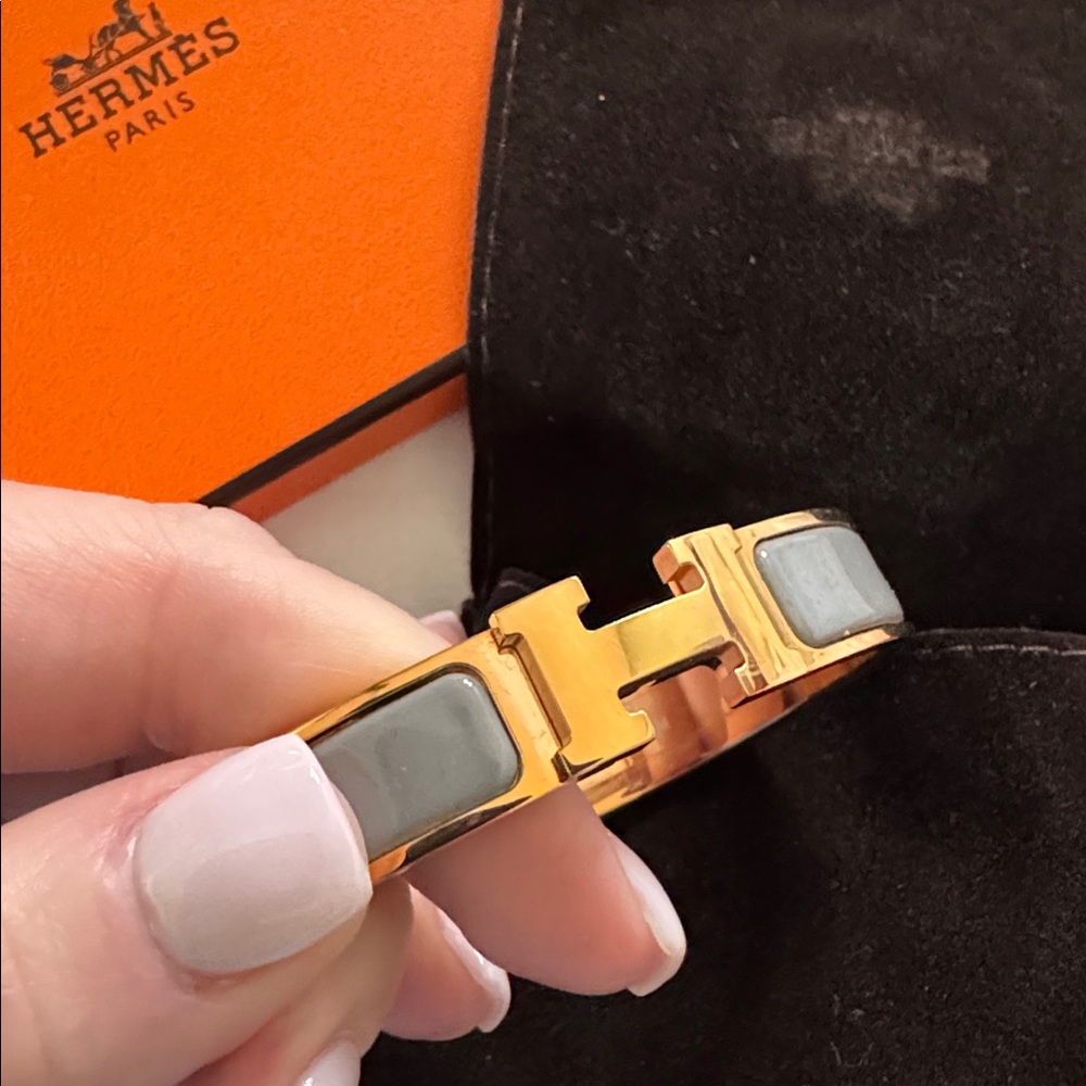 Hermès Clic H Rosegold and Gray Bracelet - Picture 5 of 7